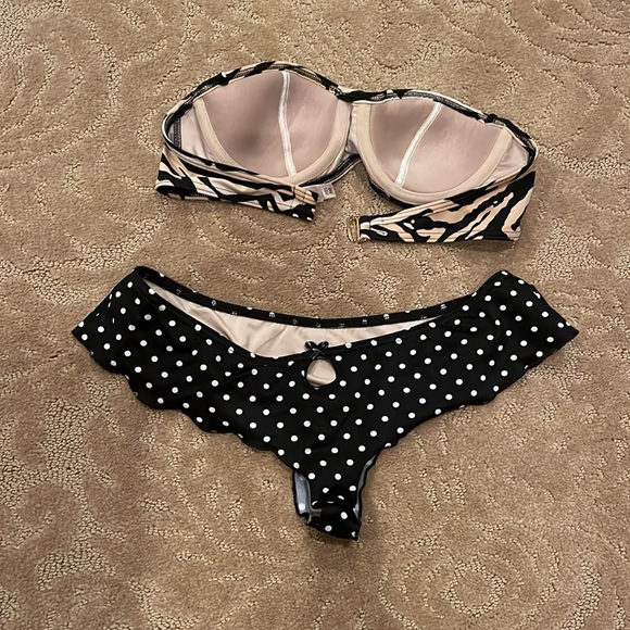 Victoria’s Secret Black Polka dot bikini Sz 34B top and Small bottom - Picture 2 of 4